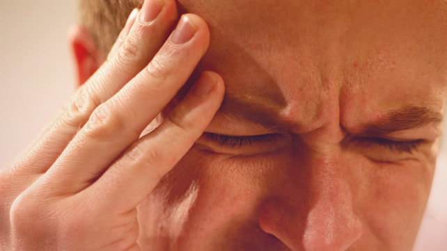 میگرن چیست و علت و علائم سر درد میگرنی کدام است؟